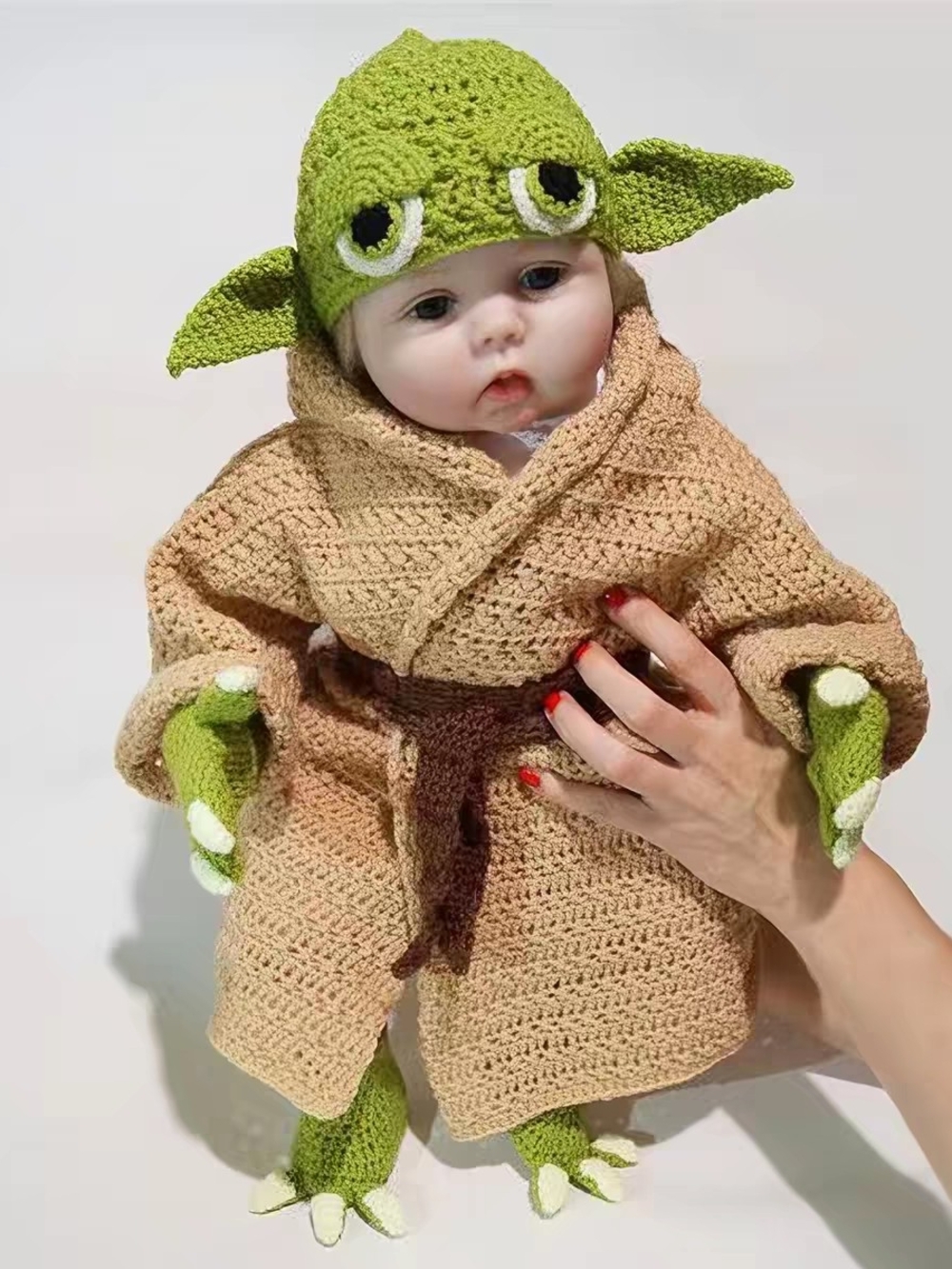 2/30 Green Baby Yoda Crochet